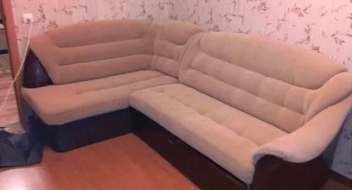 Перетяжка углового дивана. Пятигорск
